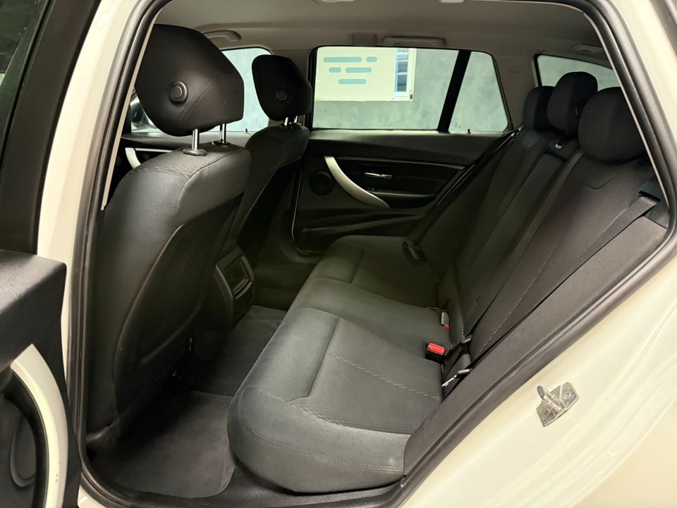 BMW 318d 2,0 Touring aut. 5d
