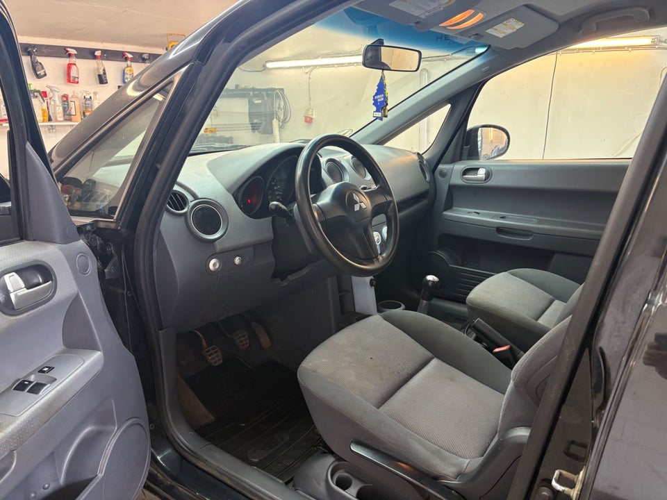 Mitsubishi Colt 1,3 Inform 5d