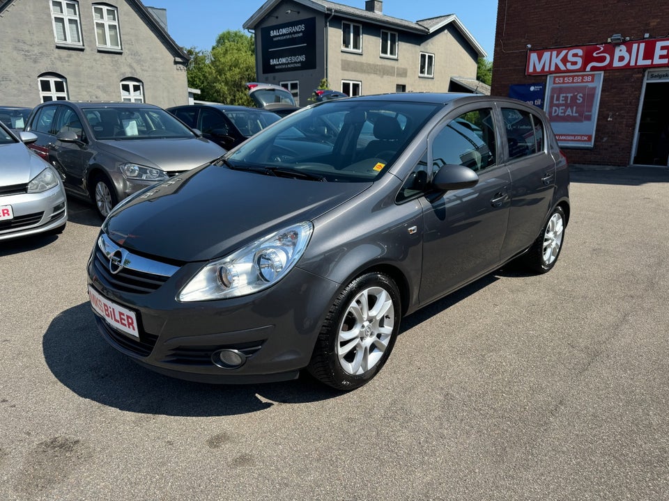 Opel Corsa 1,4 16V Enjoy 5d