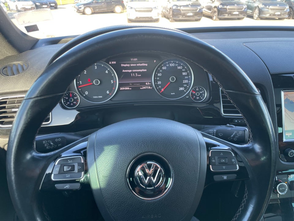 VW Touareg 3,0 V6 TDi Tiptr. 4Motion BMT Van 5d