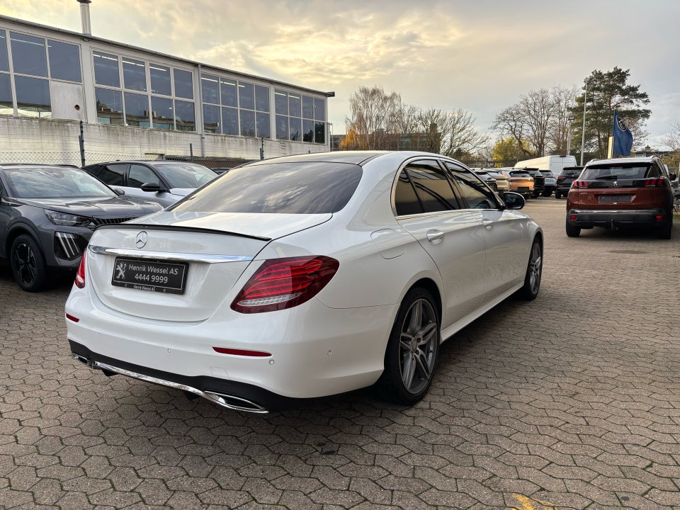 Mercedes E220 d 2,0 AMG Line aut. 4d