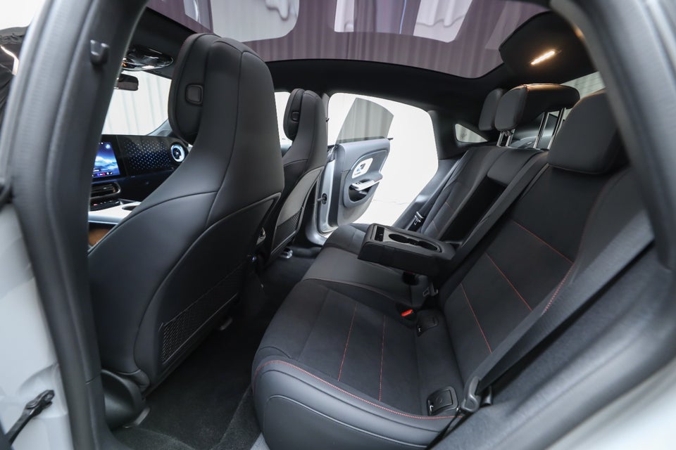 Mercedes CLA250+ electric AMG Premium 4d