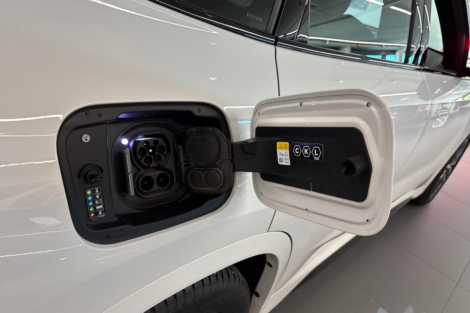 BMW iX1 eDrive20 M-Sport 5d