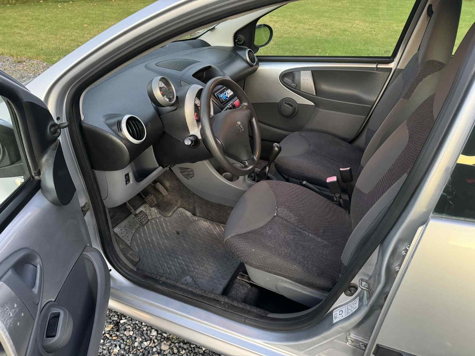 Peugeot 107 1,0 Trendy 5d