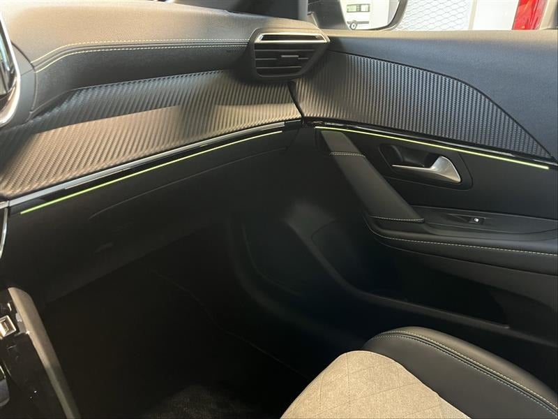 Peugeot e-208 50 GT 5d