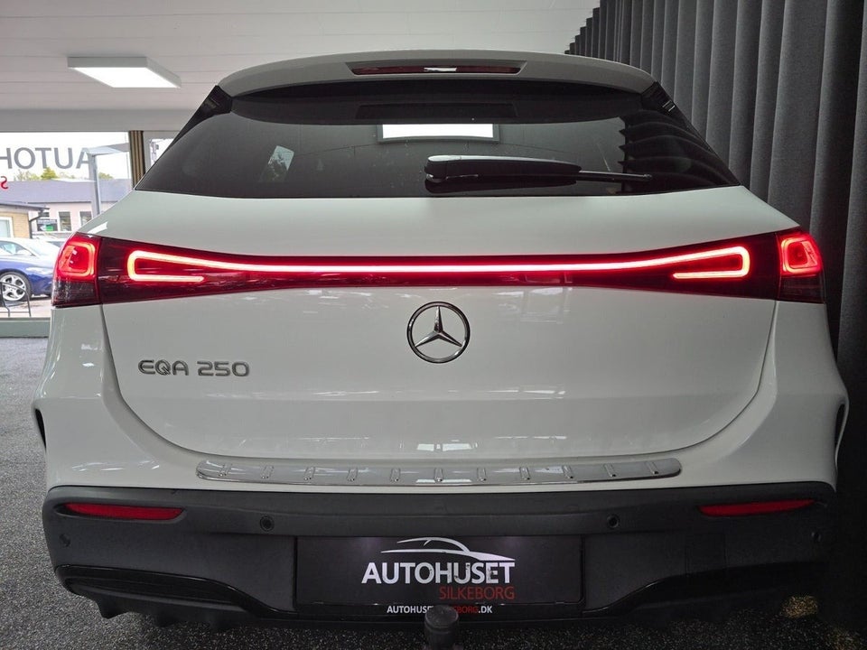 Mercedes EQA250 AMG Line 5d