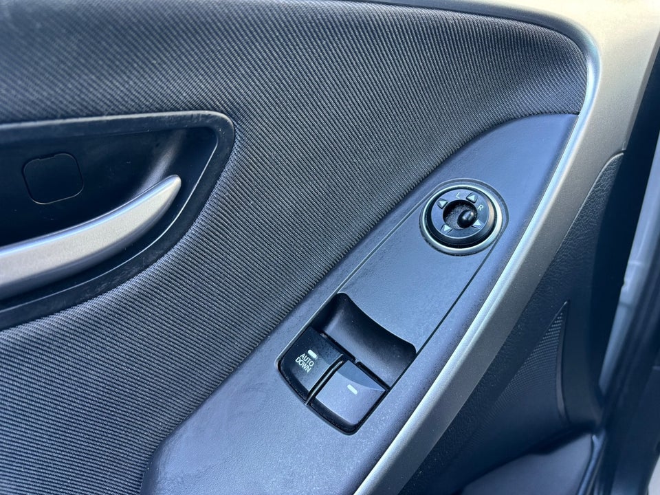 Hyundai i30 1,6 GDi XTR Eco 5d