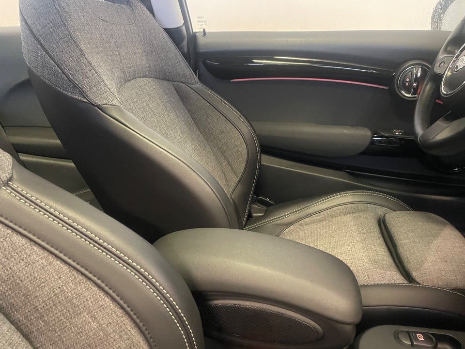 MINI Cooper SE Classic Trim 3d