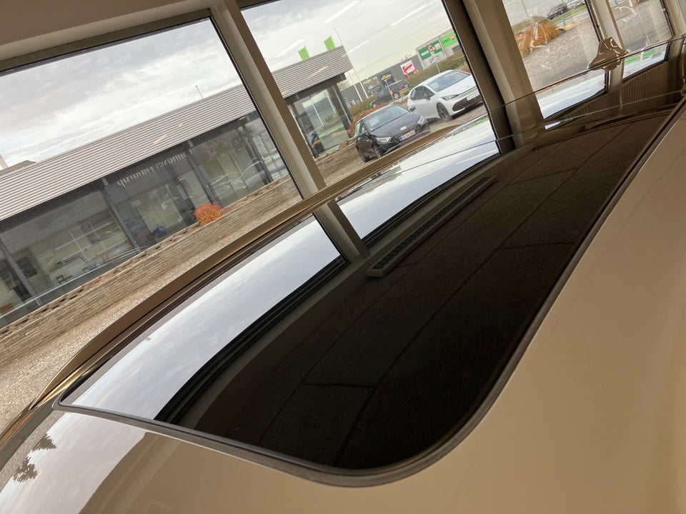 MG Marvel R Performance 5d