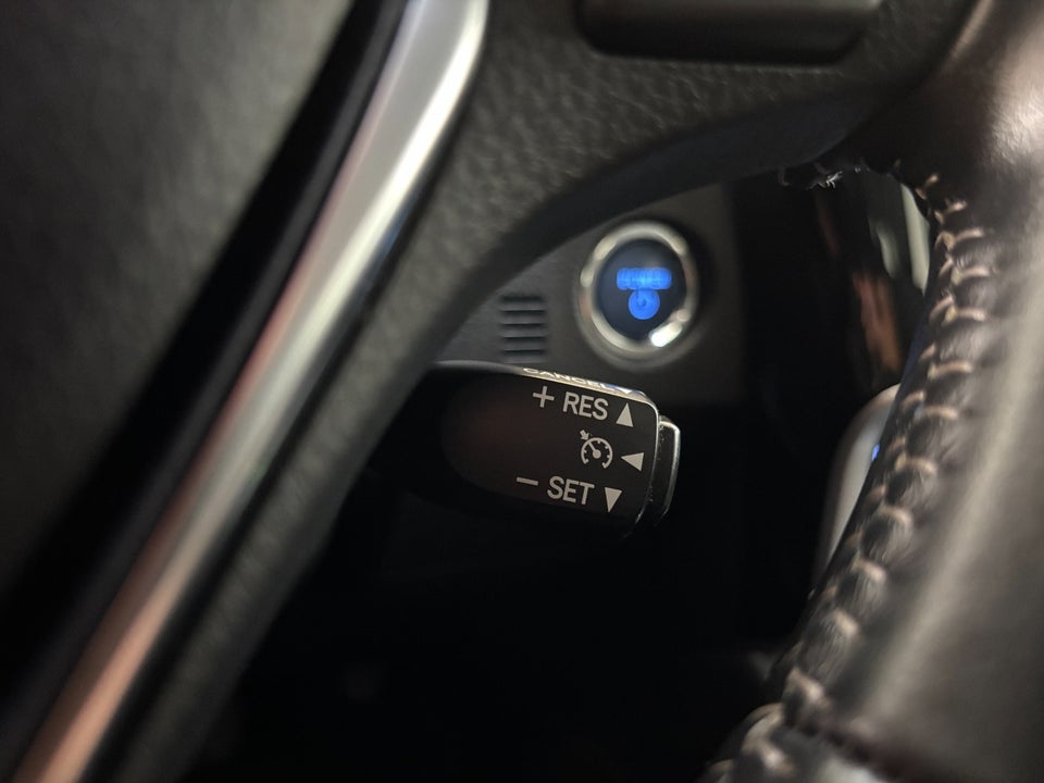 Toyota Auris 1,8 Hybrid H1 Touring Sports CVT 5d