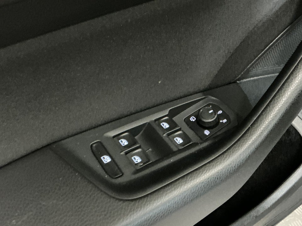 VW Passat 1,5 TSi 150 Business Variant DSG Van 5d