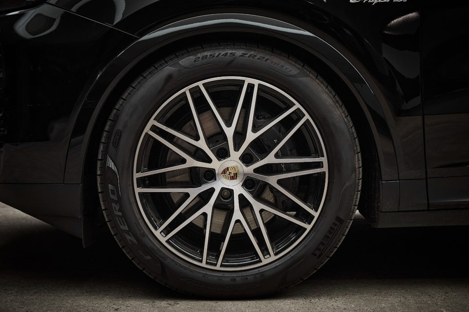 Porsche Cayenne 3,0 E-Hybrid Coupé Tiptr. 5d