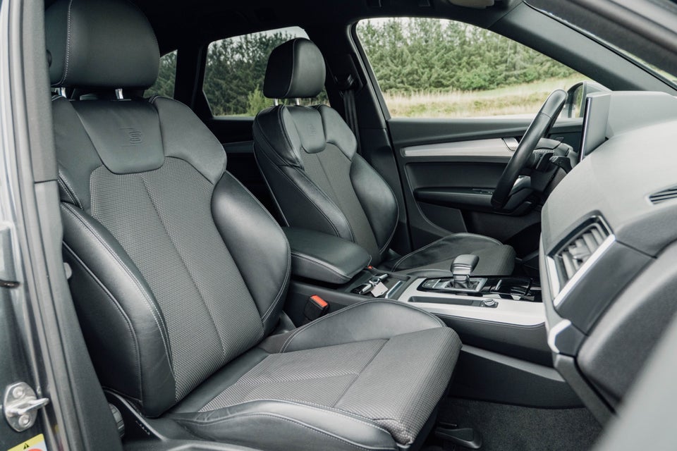 Audi Q5 50 TFSi e S-line quattro S-tr. 5d