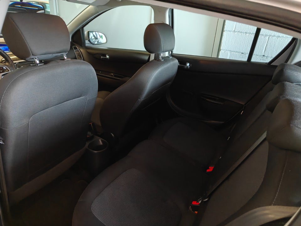Hyundai i20 1,25 Classic XTR 5d