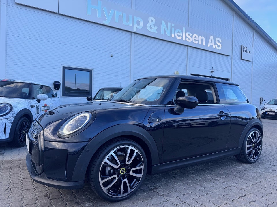 MINI Cooper SE Edition Premium Plus 3d