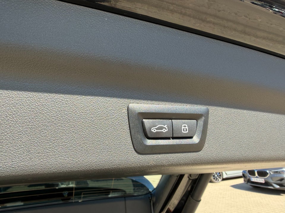 BMW iX1 xDrive30 M-Sport Premium 5d