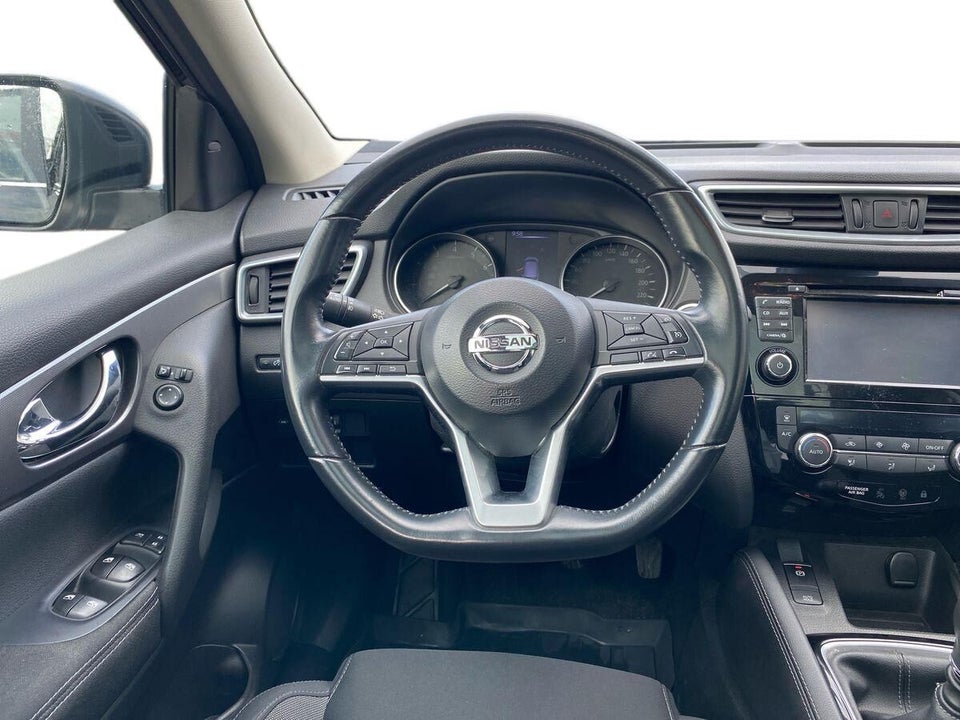 Nissan Qashqai 1,2 Dig-T 115 N-Connecta 5d