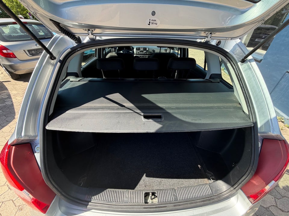 Skoda Fabia 1,2 12V Elegance Combi 5d