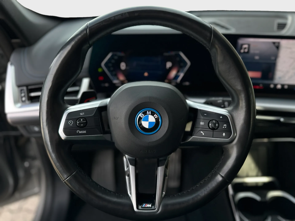 BMW iX1 eDrive20 M-Sport 5d