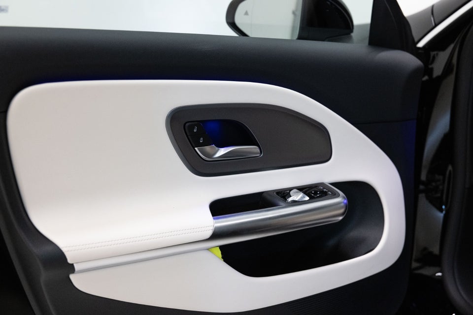 Mercedes CLA250+ EQ Progressive Advance Plus 4d