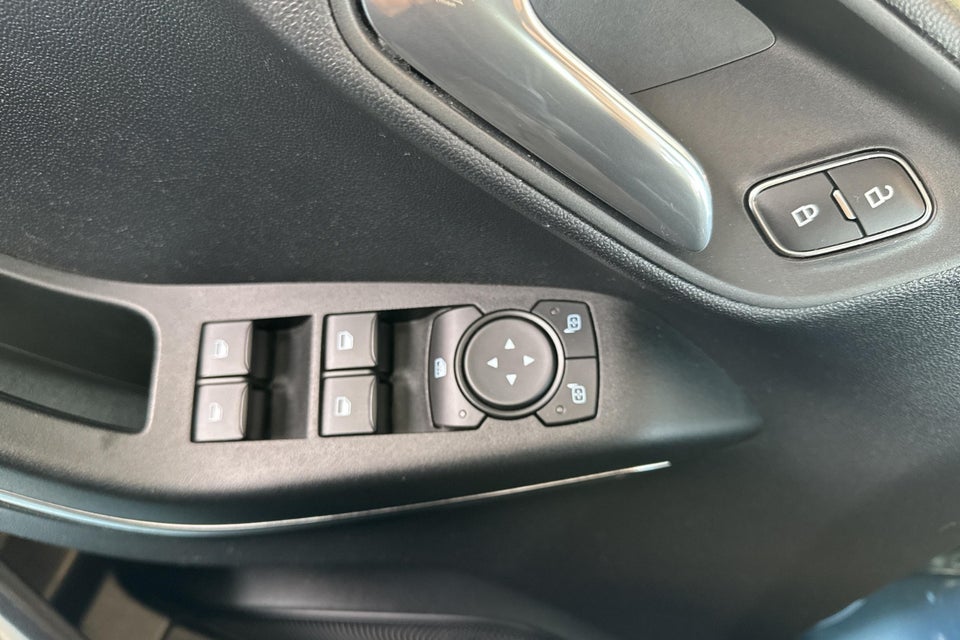 Ford Fiesta 1,0 EcoBoost mHEV ST-Line 5d