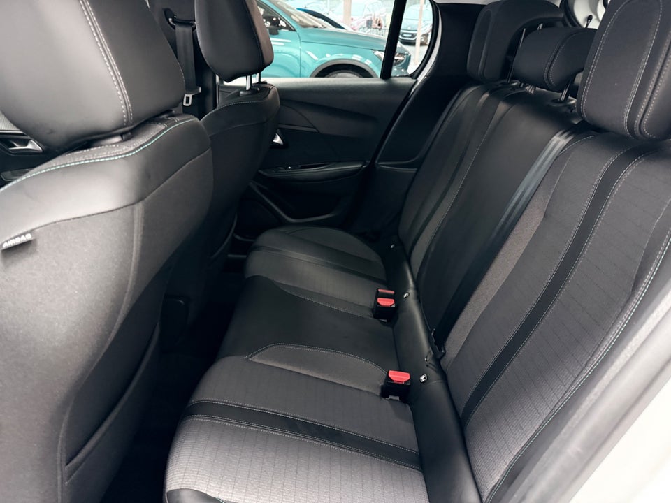 Peugeot 208 1,2 PureTech 100 Allure 5d