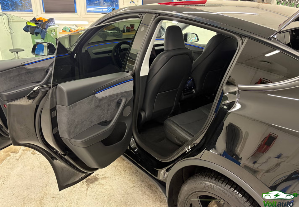 Tesla Model Y Premium Long Range AWD 5d