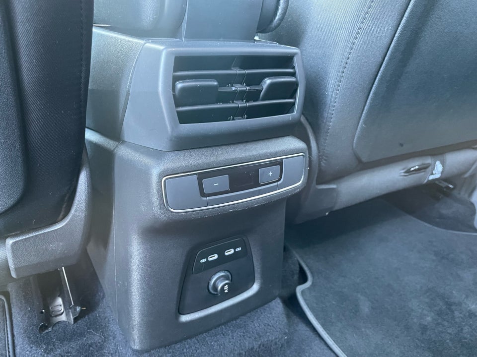 Audi Q4 e-tron 40 Attitude 5d