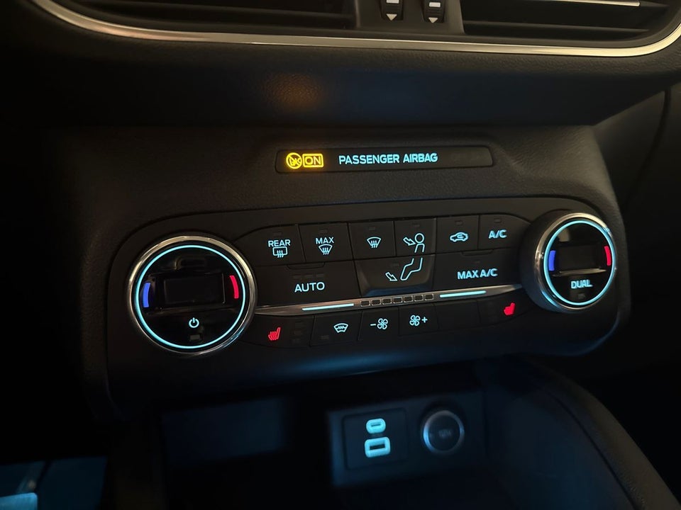 Ford Kuga 2,5 PHEV Titanium X CVT 5d