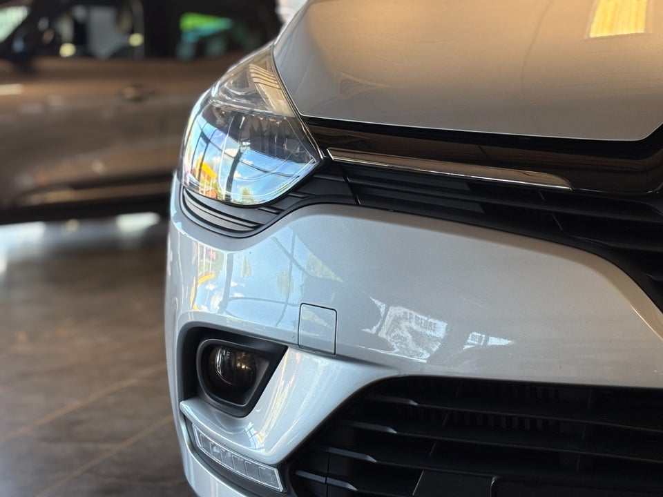 Renault Clio IV 0,9 TCe 90 Zen Sport Tourer 5d