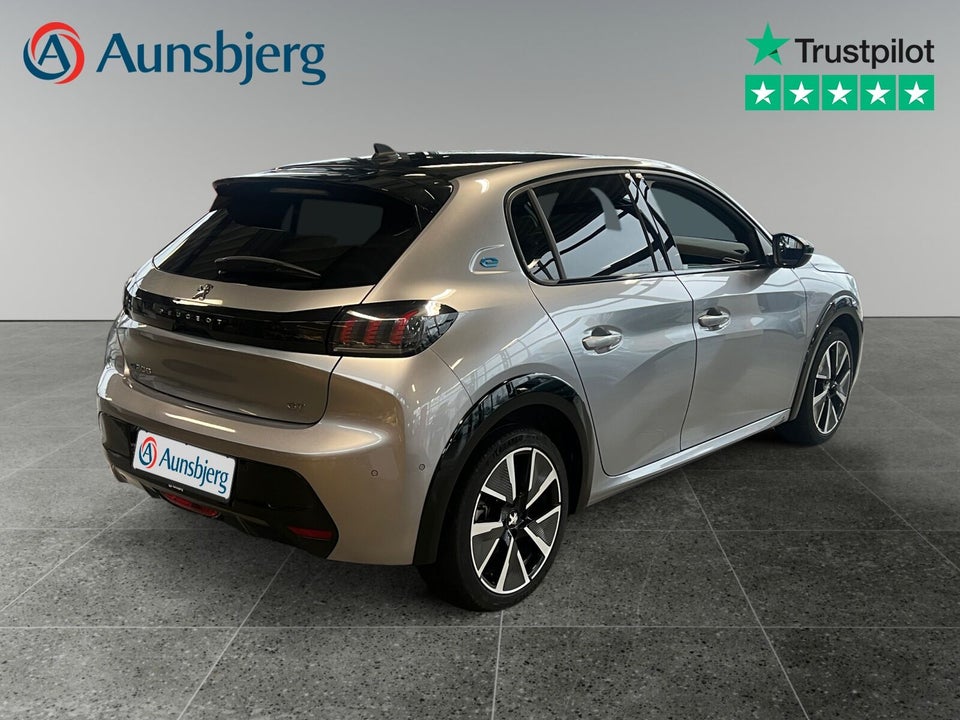 Peugeot e-208 50 GT 5d