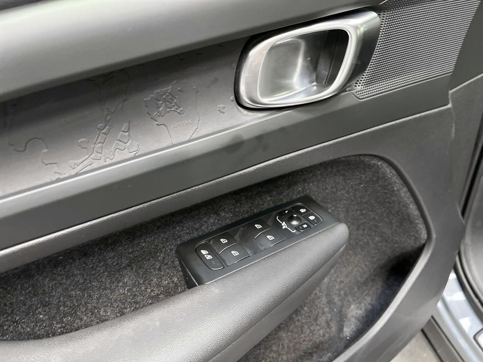 Volvo XC40 P8 ReCharge Twin Plus 5d