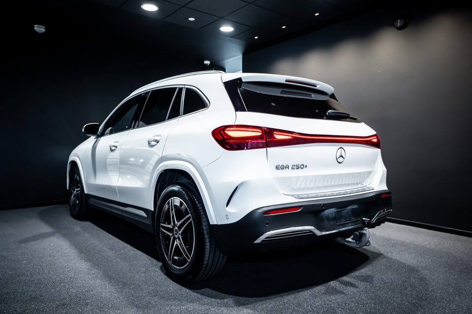 Mercedes EQA250+ AMG Advance 5d