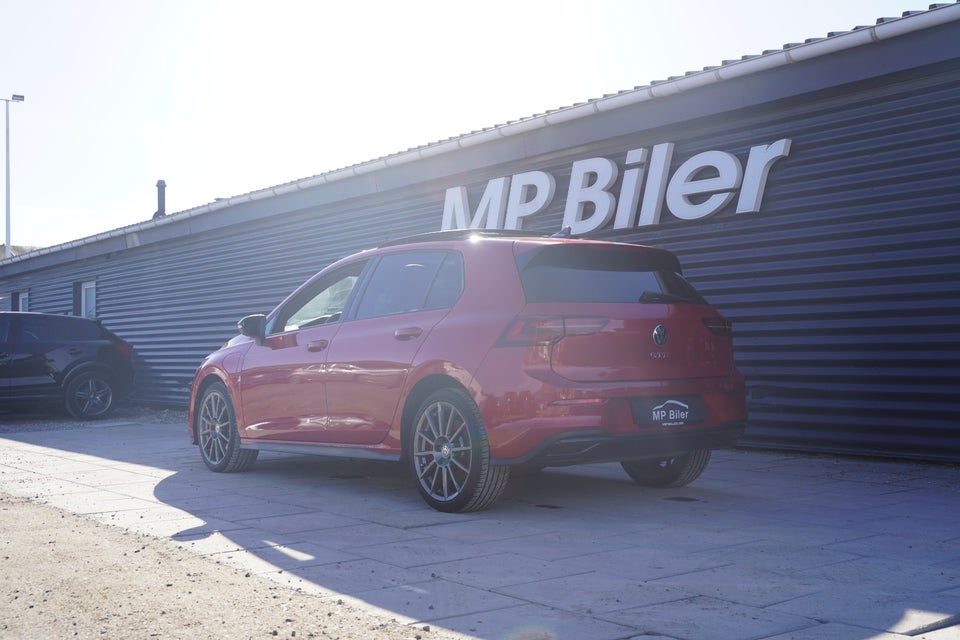 VW Golf VIII 1,4 GTE DSG 5d