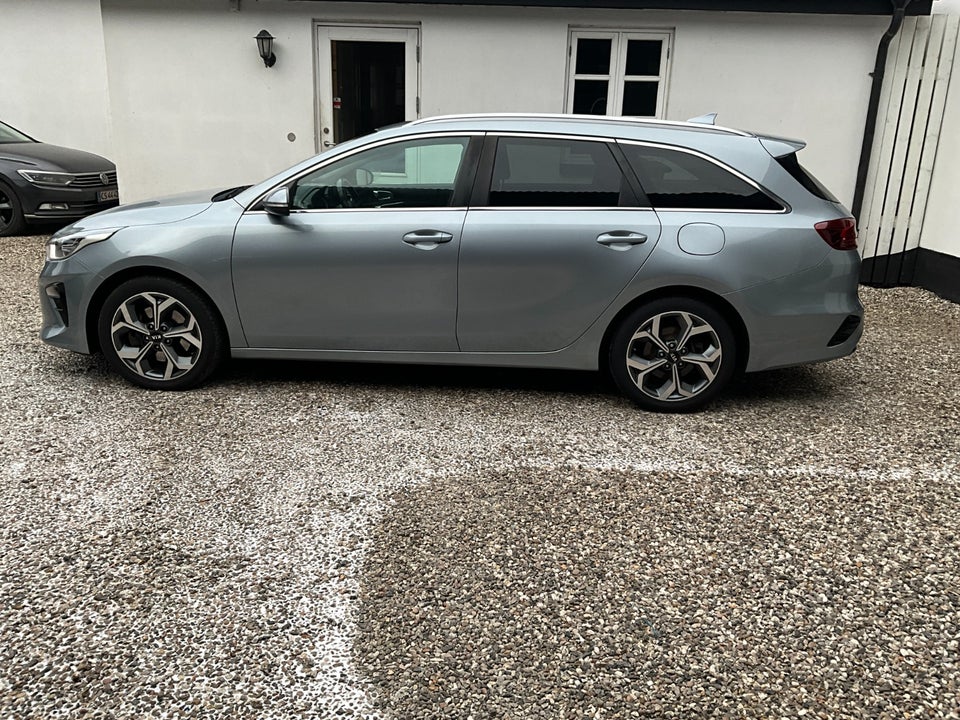 Kia Ceed 1,6 CRDi 136 Intro Edition SW 5d
