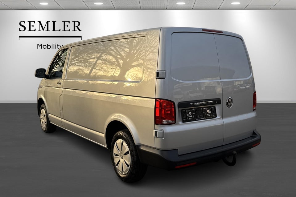 VW Transporter 2,0 TDi 150 Kassevogn lang