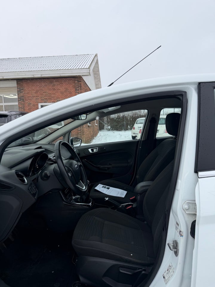 Ford Fiesta 1,0 SCTi 100 Titanium 5d