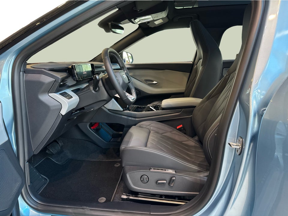 Ford Explorer 82 Premium Extended Range 5d