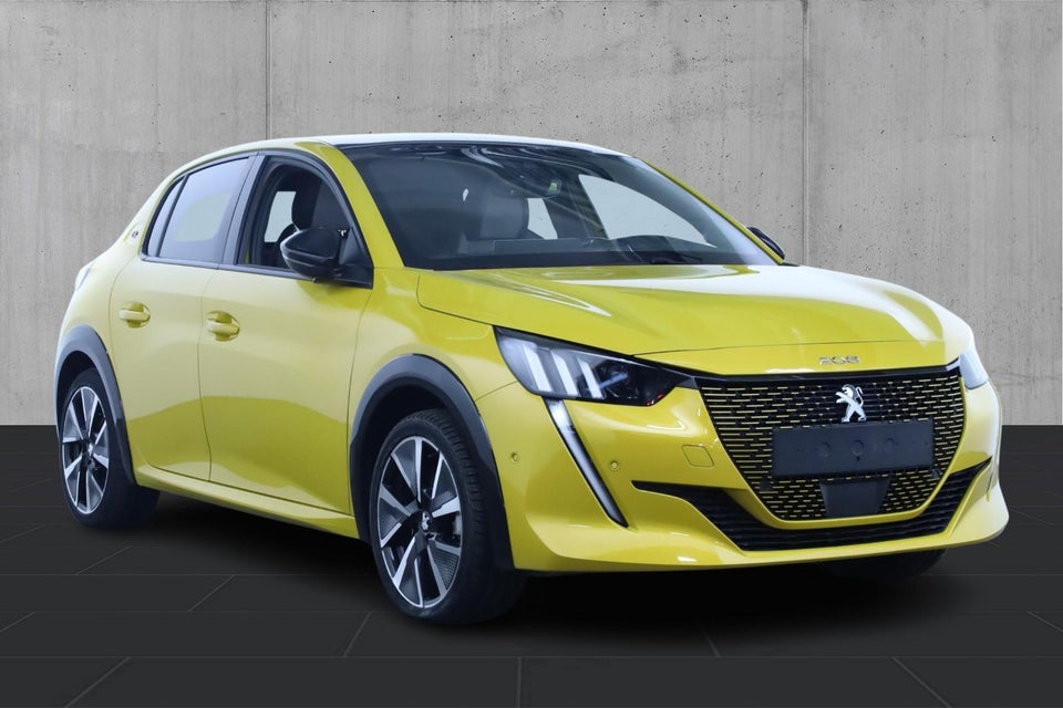 Peugeot e-208 50 GT 5d