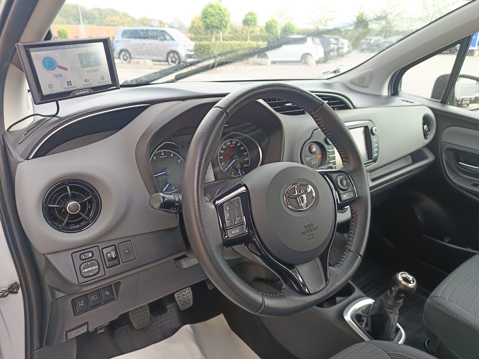 Toyota Yaris 1,0 VVT-i T2 5d