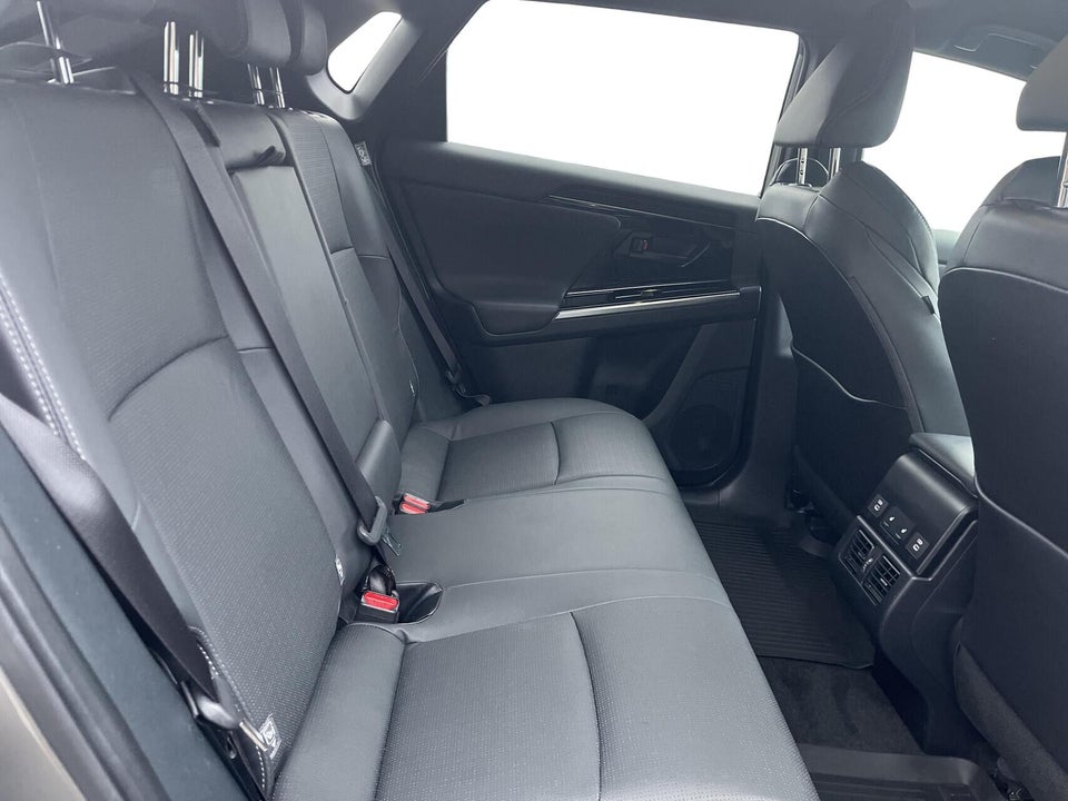 Toyota bZ4X Executive 5d