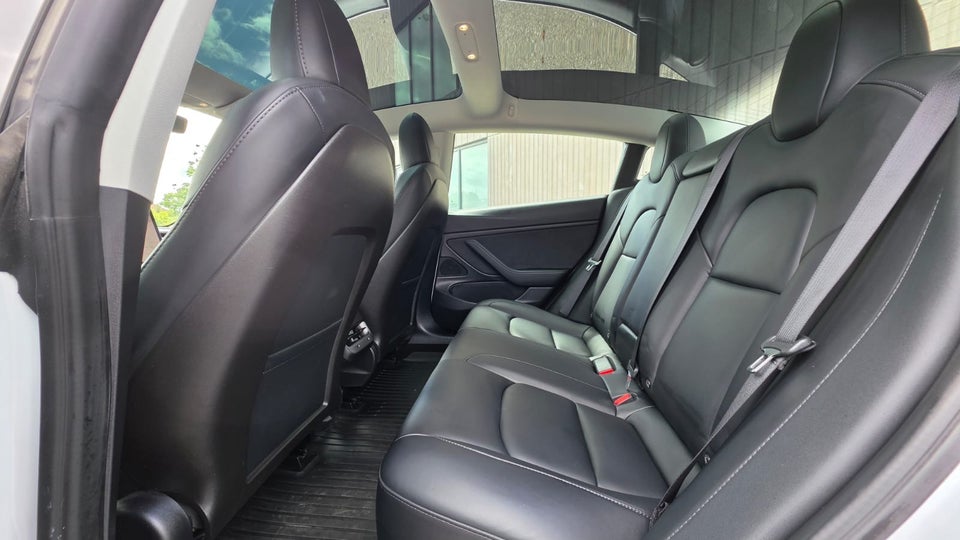 Tesla Model 3 Long Range AWD 4d