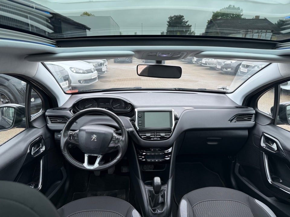 Peugeot 208 1,2 VTi 82 Allure Sky 5d