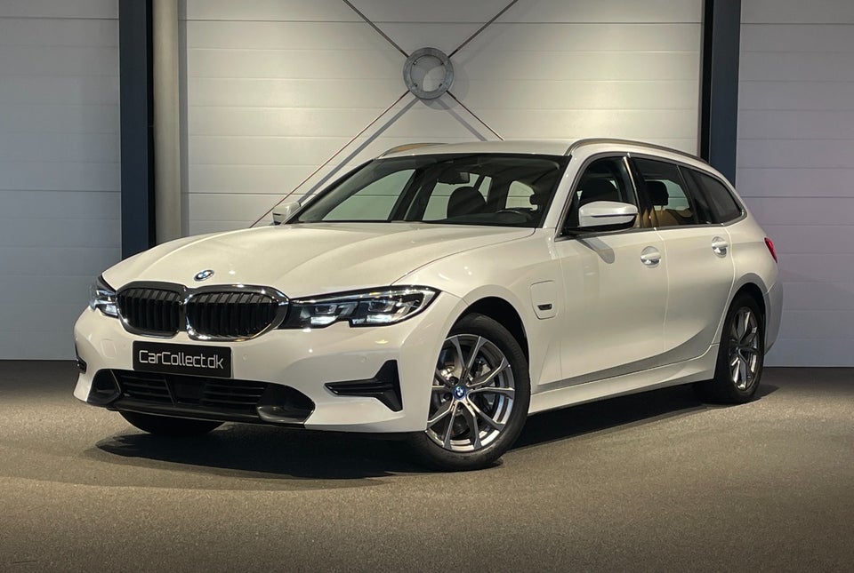 BMW 330e 2,0 Touring Sport Line aut. 5d