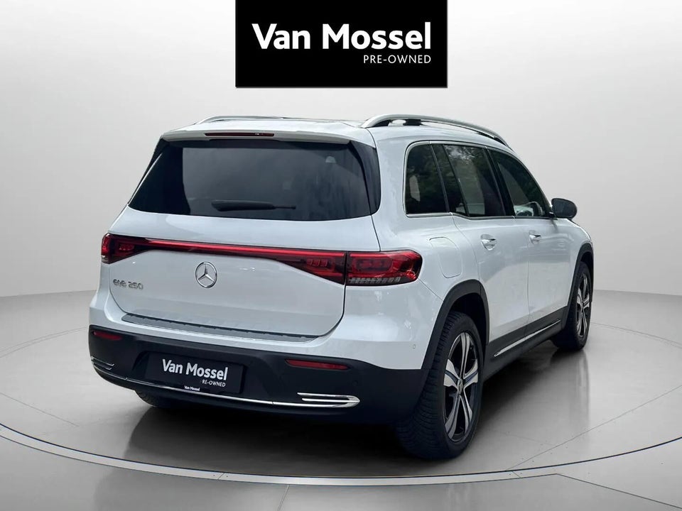 Mercedes EQB250 Progressive 5d