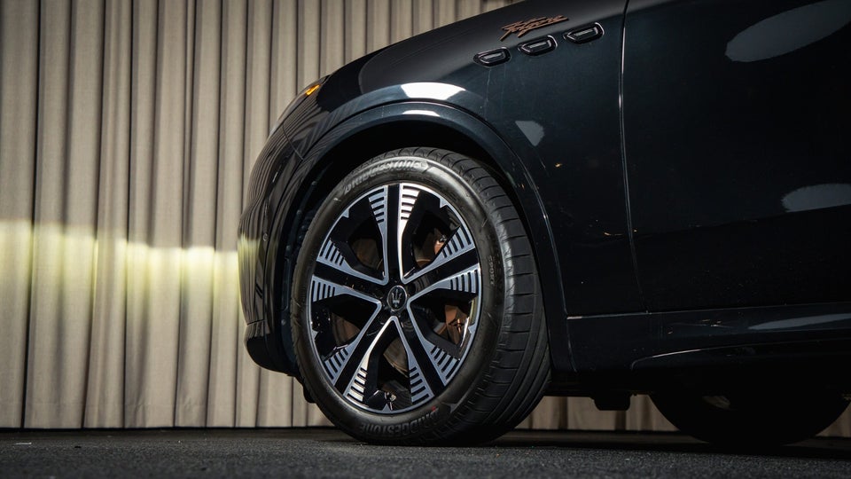 Maserati Grecale Folgore 5d