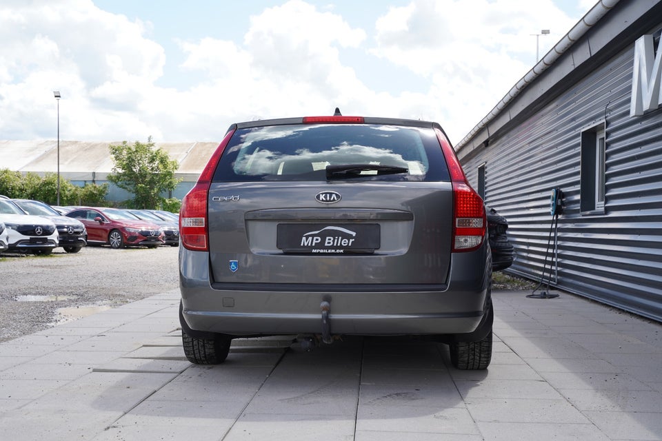 Kia Ceed 1,6 CVVT Active SW aut. 5d