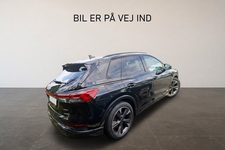Audi Q4 e-tron 50 S-line quattro 5d