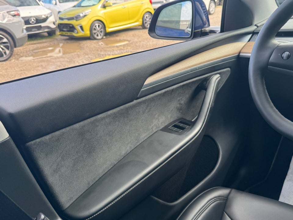 Tesla Model Y Long Range RWD 5d