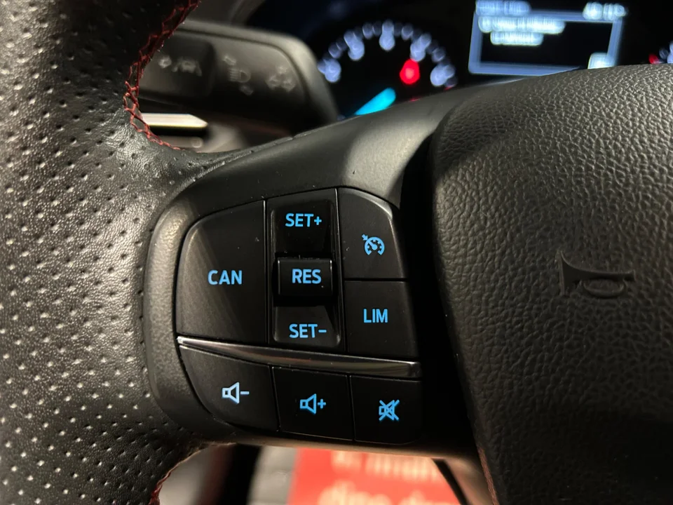 Ford Focus 1,0 EcoBoost ST-Line stc. 5d